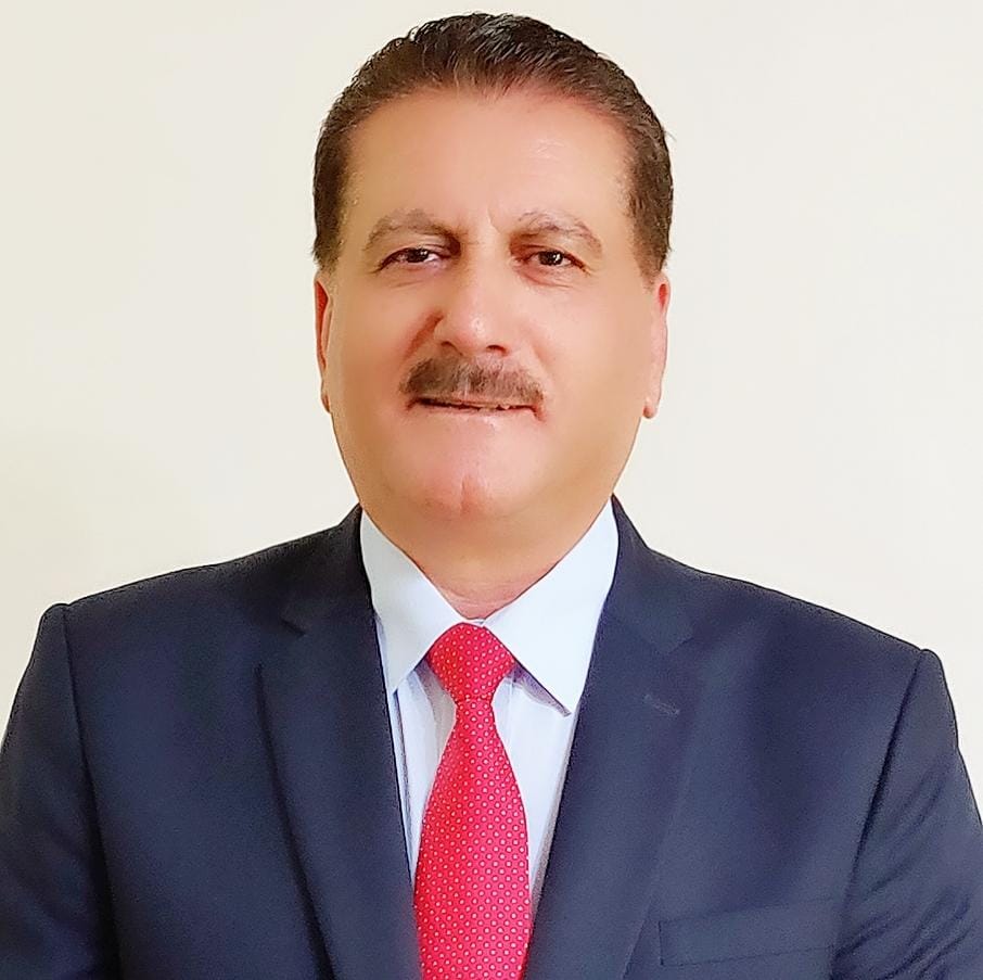 المومني يكتب فقهُ التَّقشُّفِ في زمنِ التَّكَشُّف…!