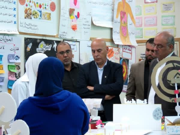 اللصاصمة يرعى افتتاح المعرض العلمي في مدرسة الحارث