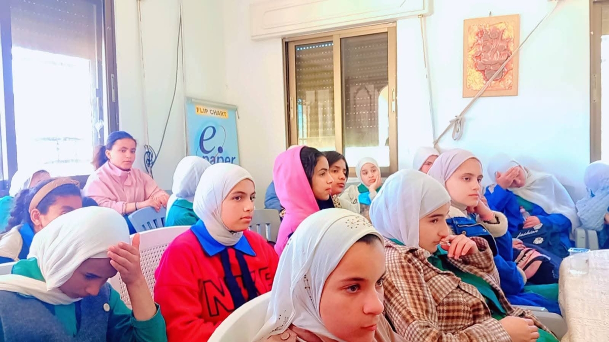 جلسة حوارية في مركز شباب وشابات صرفا لتعزيز دمج وحقوق الأشخاص ذوي الإعاقة