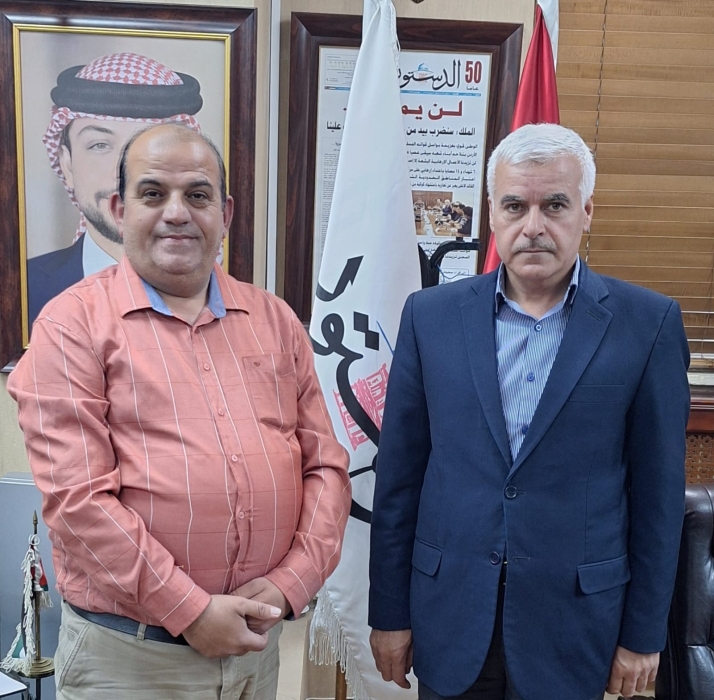 المواد الانسانية المساندة في الجامعة الهاشمية يستضيف رئيس تحرير الدستور
