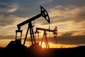 أسعار النفط تتراجع وسط مؤشرات على محاولات أمريكية لفتح مضيق هرمز