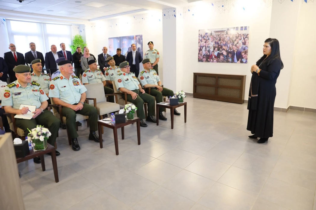 الأميرة سمية بنت الحسن تلتقي رئيس هيئة الأركان المشتركة في جامعة الأميرة سمية للتكنولوجيا...صور