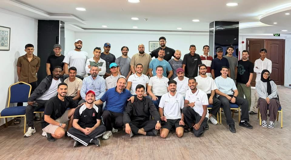 مركز إعداد القيادات الشبابية يختتم دورة الإنقاذ المائي في العقبة