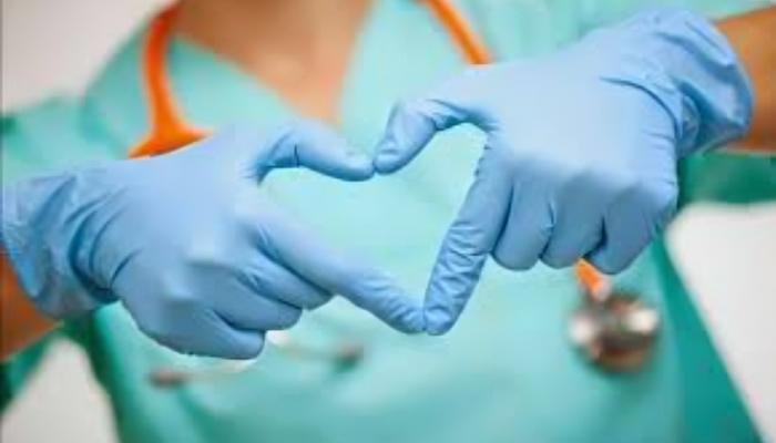 اليوم العالمي للتمريض.. تكريم عالمي للممرضين ودورهم في الرعاية الصحية
