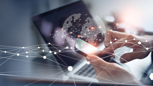 الأردن يعزز مكانته كممر رقمي إقليمي جديد بين أوروبا وآسيا عبر اتفاقية دولية لتمديد نظام كوابل بحرية