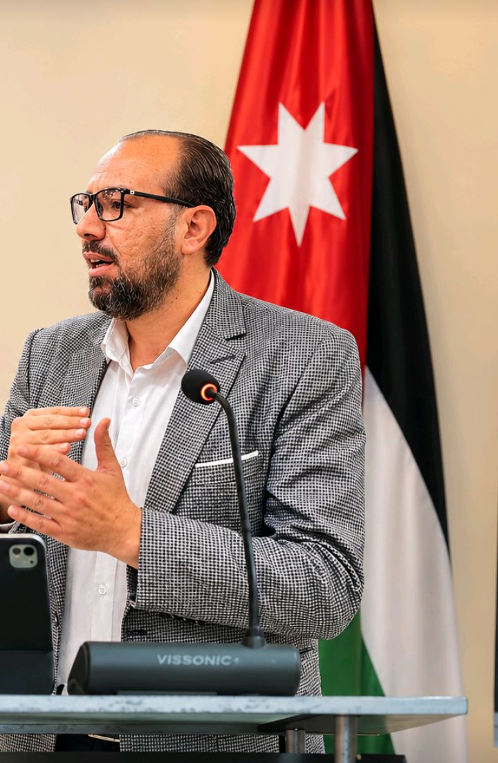 محمود عيد يدعو دائرة الإفتاء لتوضيح الأحكام الشرعية المتعلقة بإجراءات التجميل الحديثة