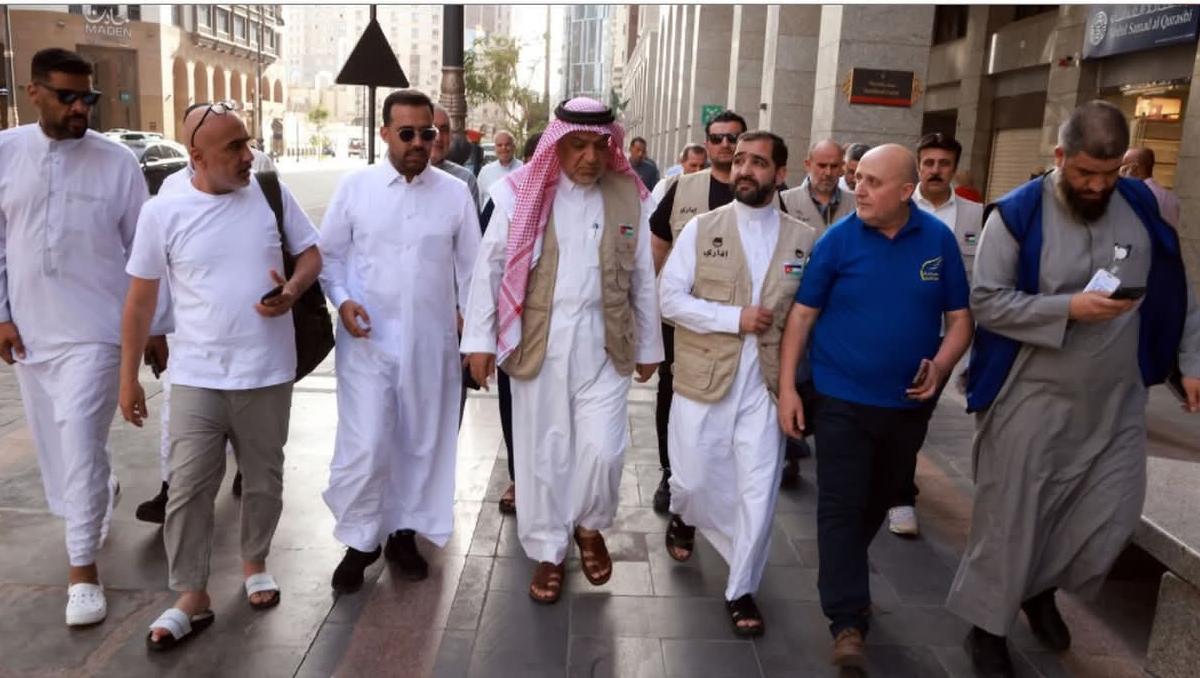 البعثة الإعلامية المرافقة للحج الأردني تطلع على أوضاع الحجاج والخدمات المقدمة في المدينة المنورة