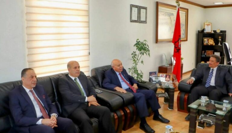 السفير الماليزي والقنصل الفلبيني يزوران جامعة مؤتة