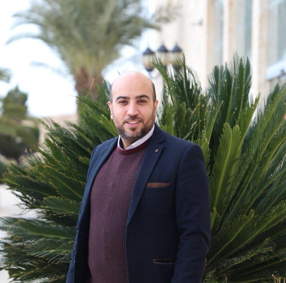 السرحان يهنئ مساعدة المدير المالي لقسم المحاسبة في جامعة عمان الأهلية ميرفت الغزاوي بمناسبة عيد الأضحى المبارك