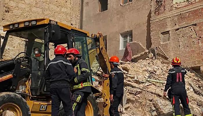 ارتفاع ضحايا انهيار عمارة سكنية في فاس إلى 20 بين قتيل ومصاب والتحقيقات جارية
