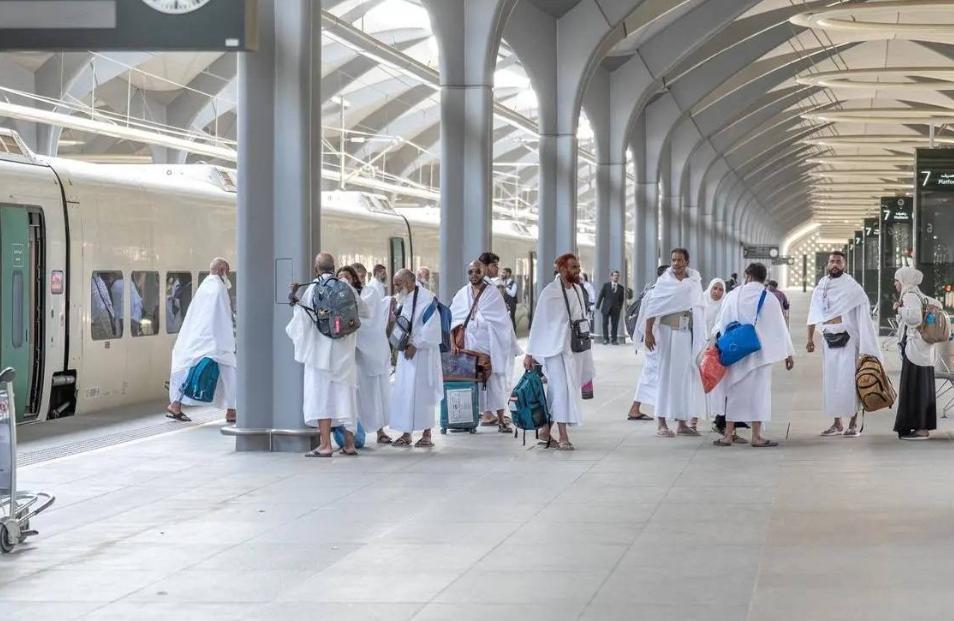 قطار الحرمين السريع ينقل أكثر من 800 ألف راكب خلال موسم الحج