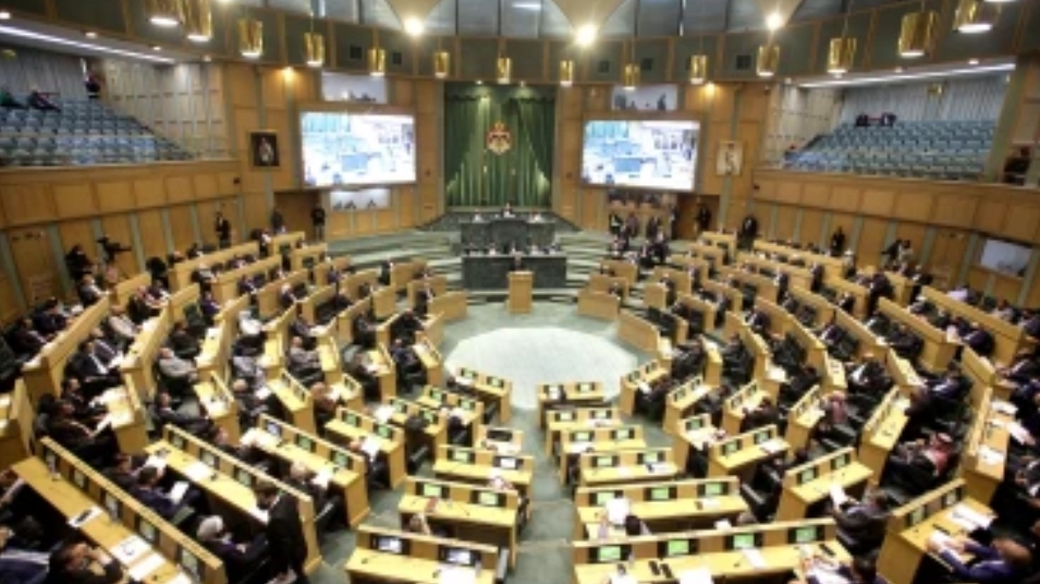 النائب الأول لرئيس مجلس النواب : الاستقلال محطة مضيئة في تاريخ الدولة الأردنية الحديثة