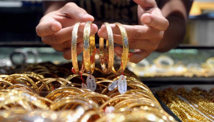 البكم سعر جنيه الذهب بالدولار في العراق؟