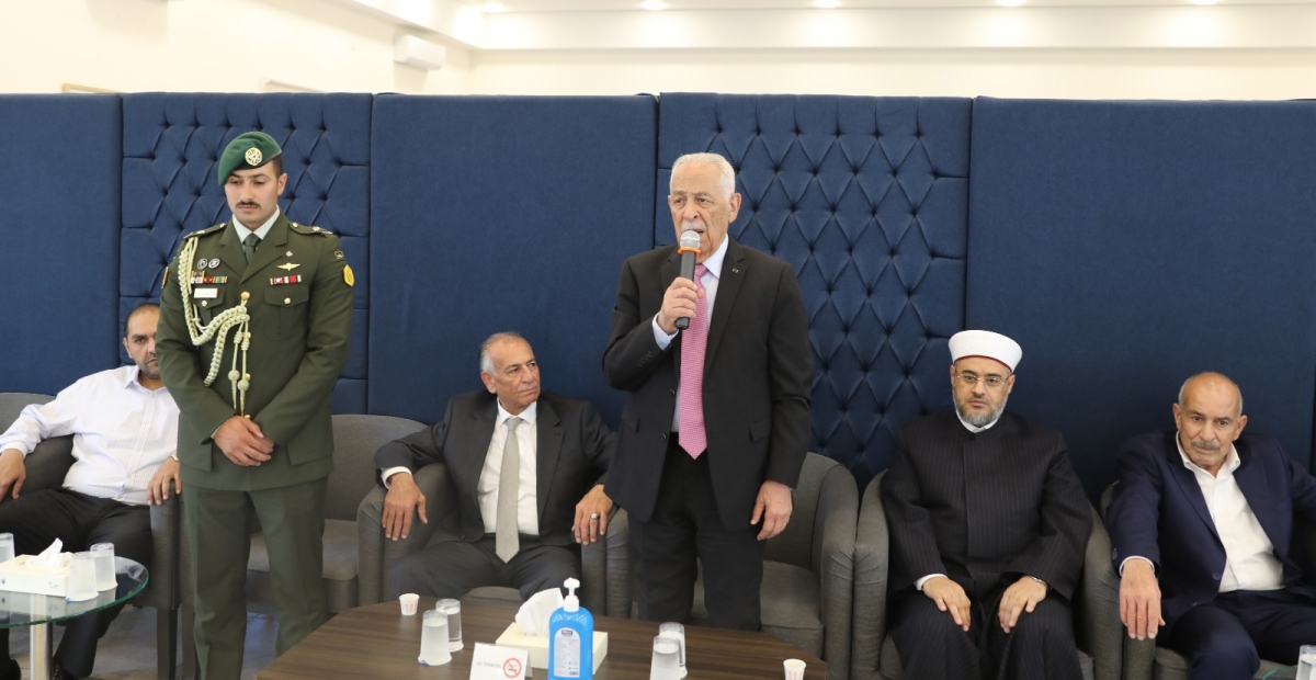 مندوبا عن الملك وولي العهد.. العيسوي يعزي عشيرة العتوم وآل ناصيف...صور