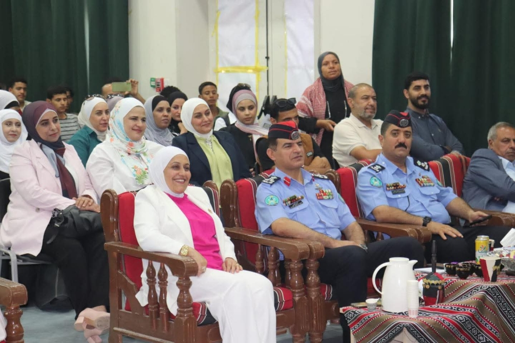 مدير شرطة غرب البلقاء يشارك مديرية التربية والتعليم في لواء الشونة الجنوبية احتفالاتها  صور