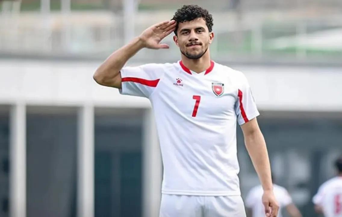 والد إبراهيم صبرة لنجله بعد اختياره للمونديال: التاريخ بين يديك فاصنع فرحة الأردنيين
