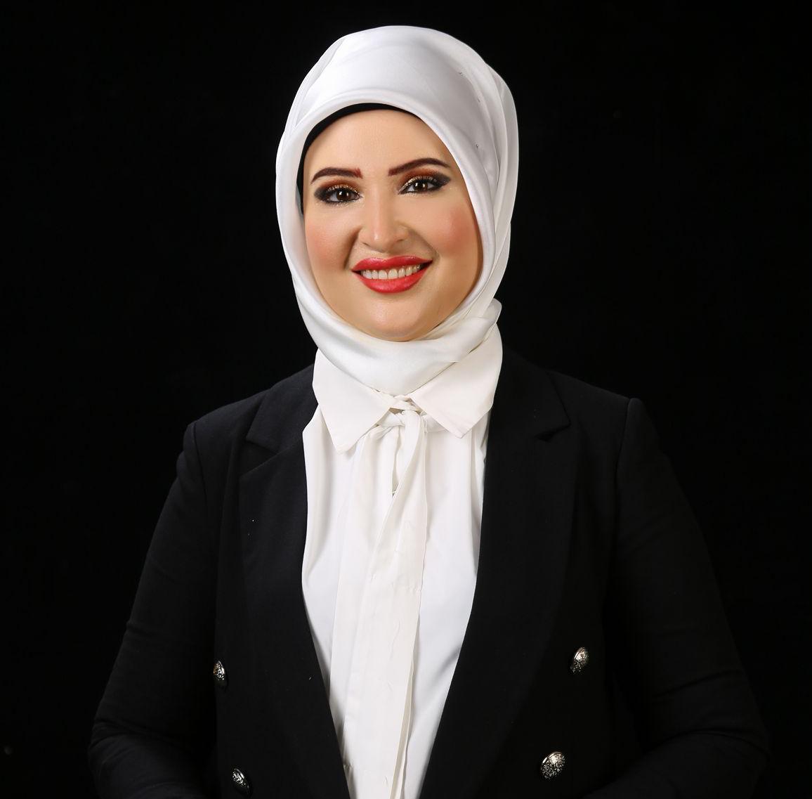 عياد تكتب عولمة الوعي: من يقود التحول الرقمي في العالم.. الآلة أم الإنسان؟
