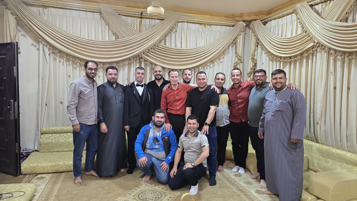 تهنئة بمناسبة زواج الأستاذ أحمد هاشم الوردات