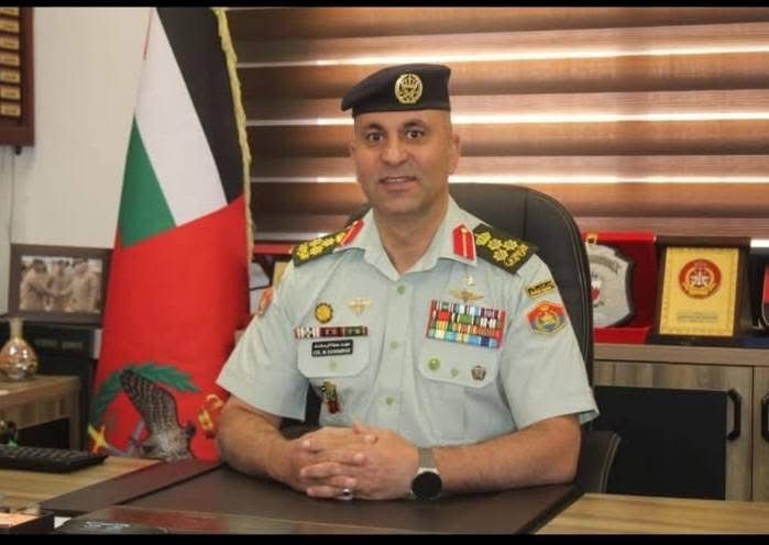 العفيشات يهنئ العميد الركن مهند عطا الرمامنة بمناسبة الترفيع