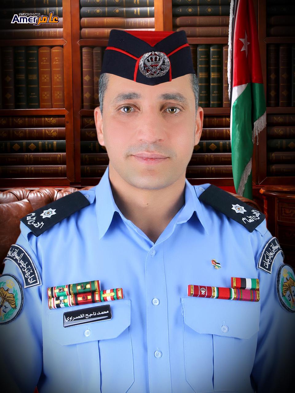 الوالدة والأشقاء والشقيقات يهنئون محمد ناجح القصراوي بترفيعه إلى رتبة ملازم