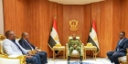 رئيس مجلس السيادة يلتقي وفد الاتحاد السوداني لكرة القدم...صور