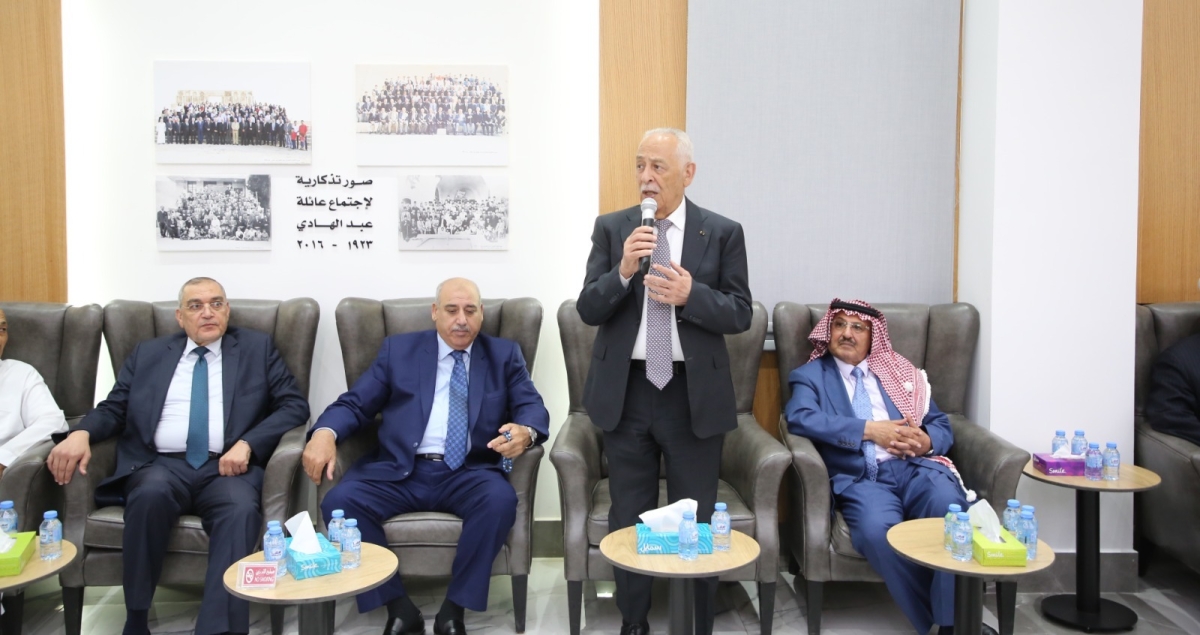 مندوبا عن الملك وولي العهد.. العيسوي يعزي الصرايرة والديك...صور