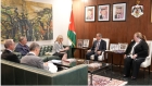 رئيس الوزراء يبحث مع المديرة المنتدبة لشؤون العمليات في البنك الدولي أولويات التعاون المشترك
