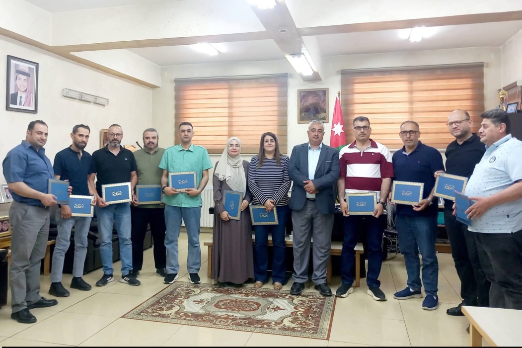 جويعد يكرم قسم تكنولوجيا التعليم والمعلومات