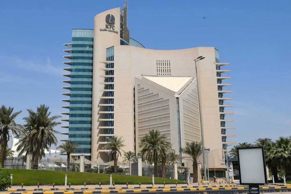 الكويت تستهدف رفع الإنتاج النفطي إلى مليوني برميل يوميا خلال أسبوع