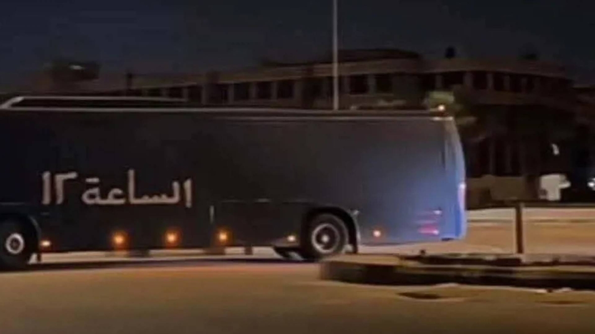 بلا سائق في منتصف الليل!.. الداخلية المصرية تكشف حقيقة الأتوبيس الأسود المثير للرعب