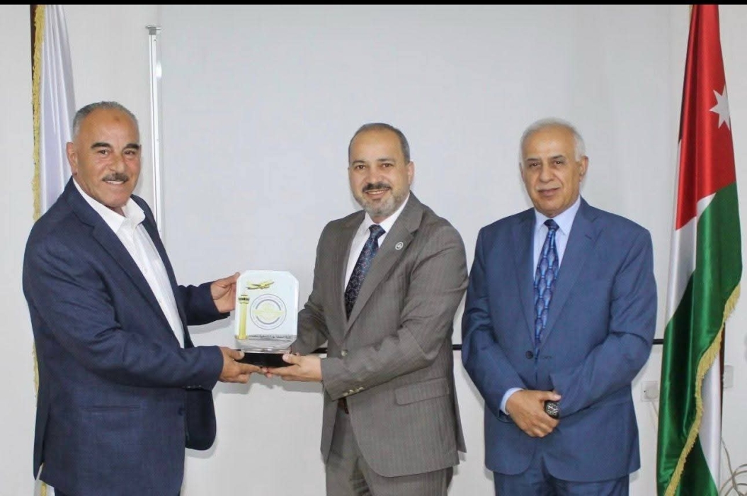 توقيع مذكرة تفاهم بين الصخرة للخدمات والاستشارات الأمنية وكلية الملكة نور الجامعية للطيران