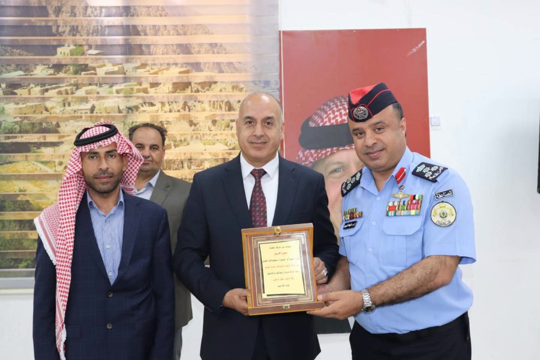 العميد عمر الجبور يشارك باحتفال الأعياد الوطنية في لواء بصيرا