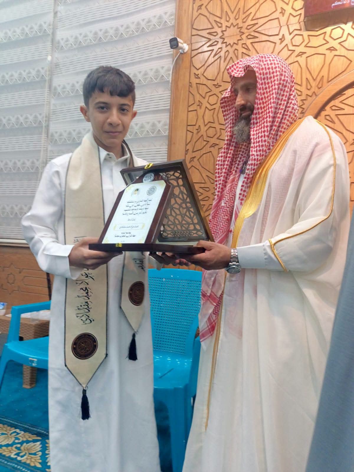 تخريج ثلاثة حفظة للقرآن الكريم من دار القرآن في مسجد بيت إيدس القديم بلواء الكورة