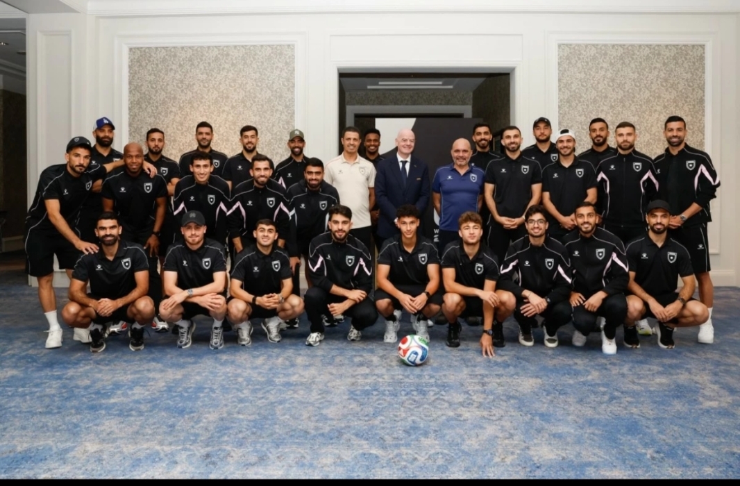 إنفانتينو يزور مقر إقامة المنتخب الوطني في دالاس.. ويشيد بروح النشامى في كأس العالم