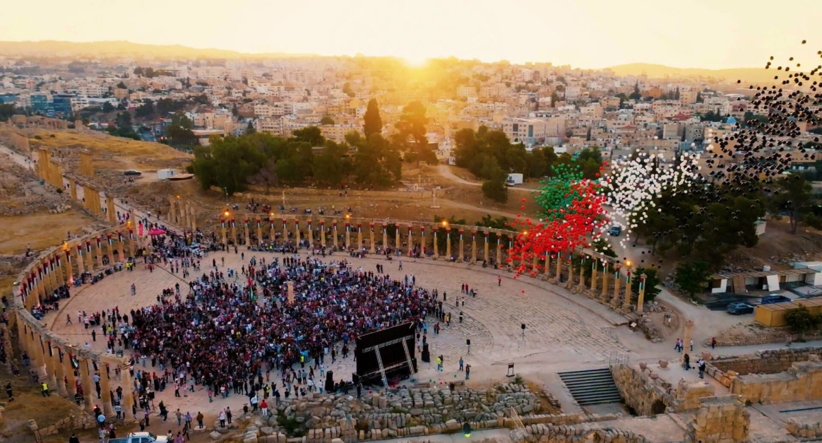 وزير الإدارة المحلية يشيد بإنجاز “النشامى” ويثمن جهود البلديات