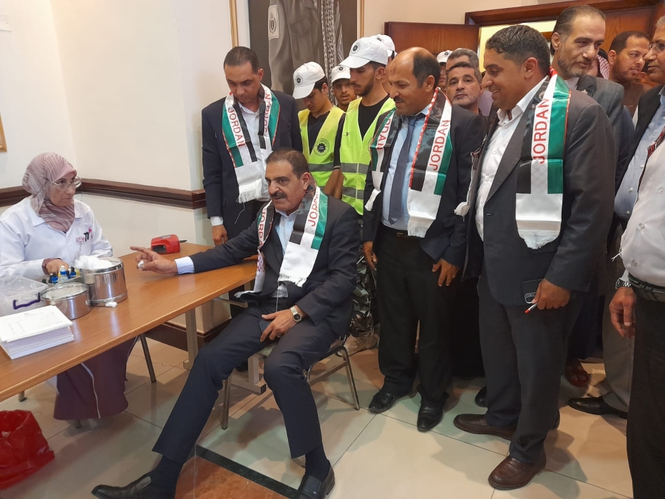 برعاية محافظ الزرقاء.. مديرية أوقاف الزرقاء تنظم حملة للتبرع بالدم بمناسبة اليوم العالمي للتبرع بالدم...صور