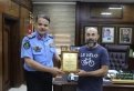 تكريم مواطنين عثرا على مبلغ مالي وسلماه لمركز أمني في إربد